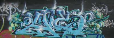 Graffiti Bleu - it helps to have a good camera!